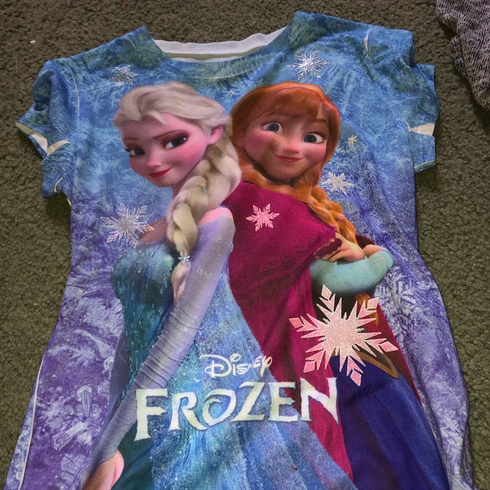 Disney Frozen Top